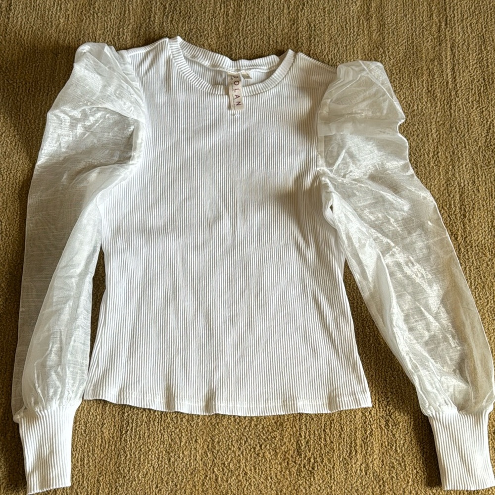 Dolan puff sleeve shirt NEw